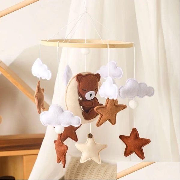 Mobile lässt wir Holzbaby Rasseln weich Filz Cartoon Bären bewölkte Sternmondhänge Bell Mobile Crib Montessori Bildung Spielzeug D otz4y