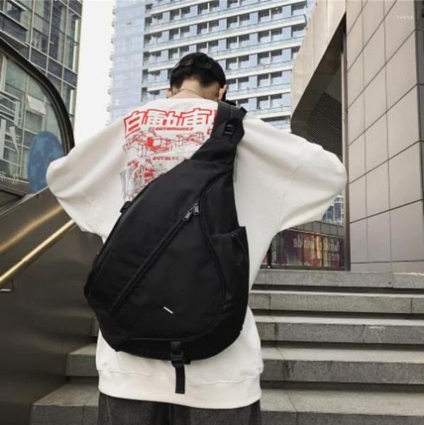 Bolsas de armazenamento Bolsa Mensageiro de Ferramentas Hip-Hop Homens Trendy Brand de grande capacidade de personalidade japonesa Sport Organizador do ombro no peito