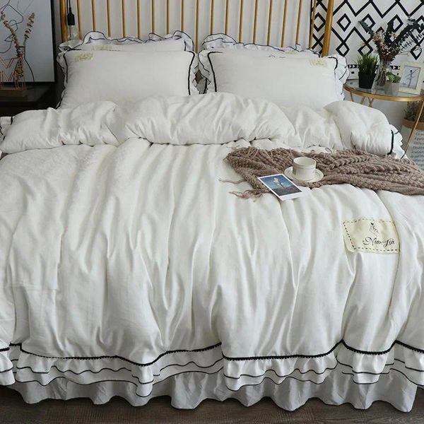 Bettwäsche Sets Doppelkupfer Set Black Ball Flat Sheet Pillowcaseduvet Bett Koreanisch gewaschene Abdeckung weiße Frische Baumwollwäsche Bettwäsche