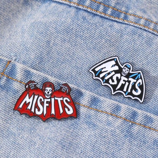 Broschen Punk Misfits Fledermaus rot blau Emaille Teufel Dämon Evil Spirit Pins Rucksack für Bag Hut Jeans Accessoires HipHop Rockliebhaber