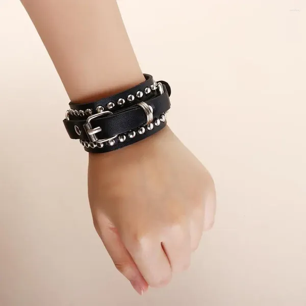 Bracelets de charme anéis de mão Acessórios de jóias de design de moda Correntes rebitam pulseira de couro pu de couro coreano coreano pulseira