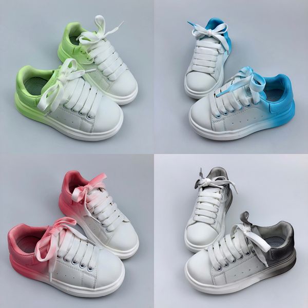 Piattaforma di design per bambini scarpe da corsa da corsa graddata in pelle cartone animato Girl boys Girls Sneakers scarpe sportive per esterni