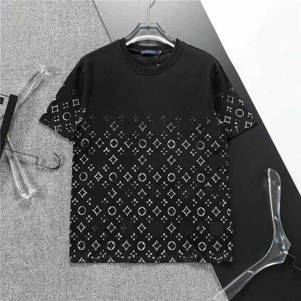 Nuovi modelli lanciati in 2024Designer Tshirt Designers in bianco e nero da uomo T Women Outfit Luxurys T-shirt Summer Shirt Shorts Shorts Asia Shorts Shorts Asia