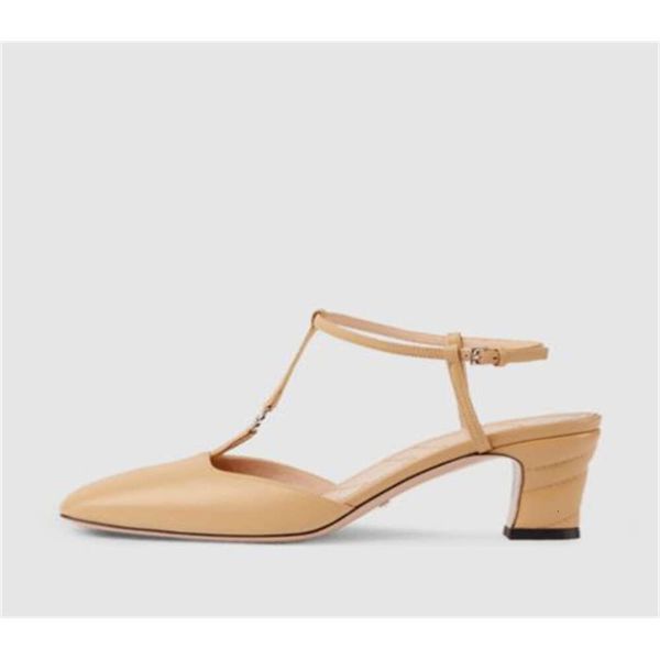 2024 Senhoras Novas chinelas de salto alto designer de moda sandálias de vestido de verão flop flop elegante feminino maduro tamanho de sandália 35-42 2024