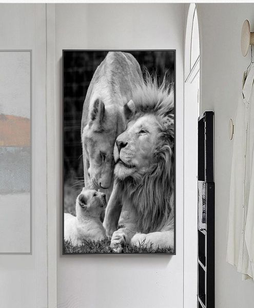 African Lions Family Family Black and White Canvas Art Animais de lona Pinturas Arte da parede para a decoração da casa da sala sem quadro4192363
