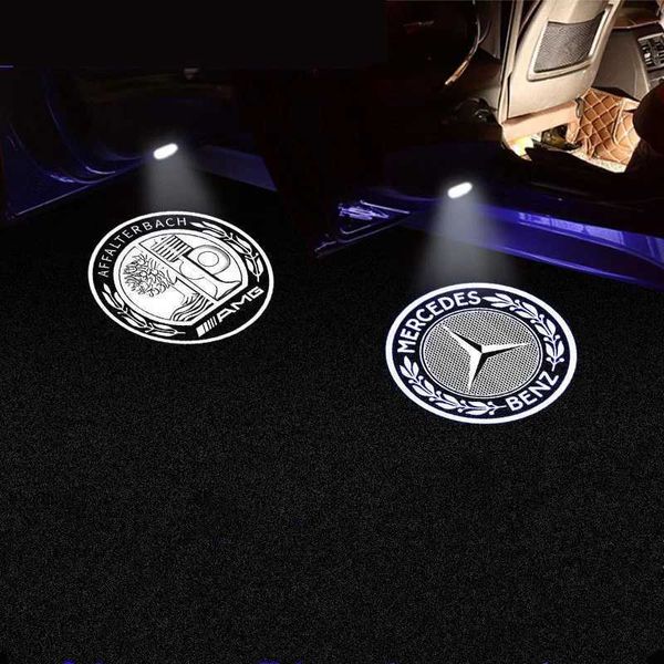 Adesivi per auto 2pcs Emblema della portiera per auto Luce Light Benvenuto Proiettore laser wireless per Mercedes Benz B/C/E/S Classe A Classe C200L GLC GLK CLA T240513HZGQ