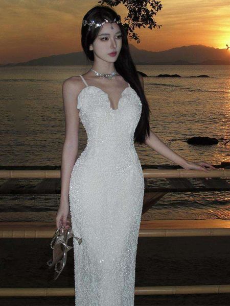  Weiß elegante V-Ausschnitt V-Ausschnitt funkelnde Pailletten Frauen koreanische Mode Spaghetti-Strap Party Abendkleid Damen Sexy Club Backless NEU
