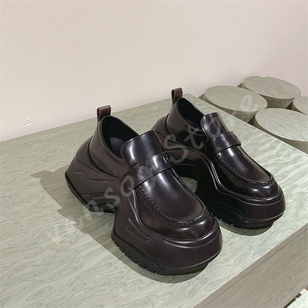 Designer Sapatos Lefu Sapatos de couro genuíno SOMENTOS DE SOLED HIGH SOLENTE GENORES SAPATOS RETRO SAPATOS ESPONGENS Sapatos de couro de esponja