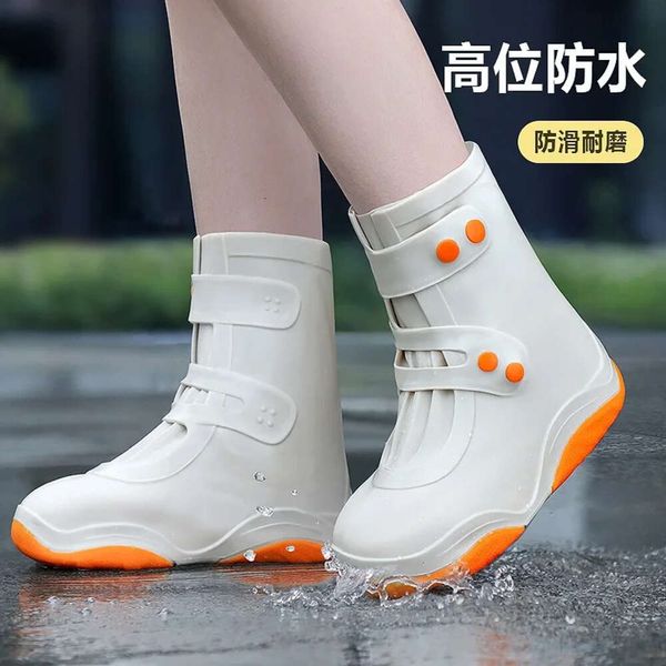 Scarpe da donna copri per scarpe impermeabili per donne industria esterna in silicone piovoso giorno anti-slip addensato stivali per bambini resistenti ai bambini L2405