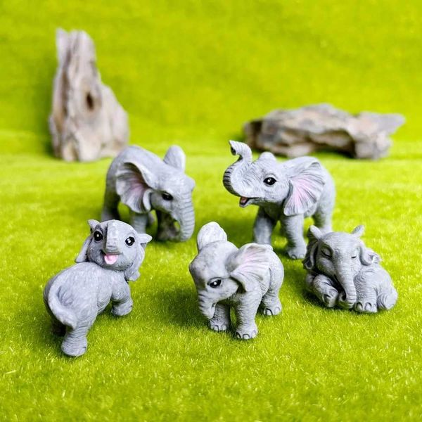 Neuheit Spiele 5 Elefant Lion Polar Bären Family Tier Set Dekorative Harzhandwerk Mikroimage Miniatur Bonsai Gartendekoration Y240521