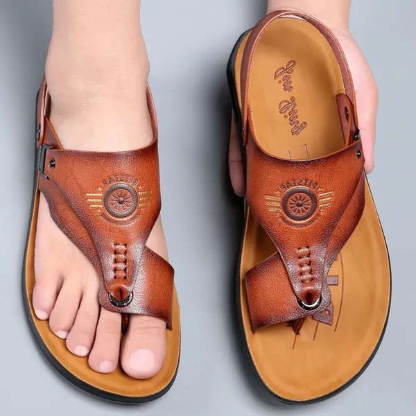 Verão Anti-Skid Flip Casual Casual ao ar livre Dual-fins Ultra-Fine Woodwood Slippers Men e Sandals 23 AD0 Sals