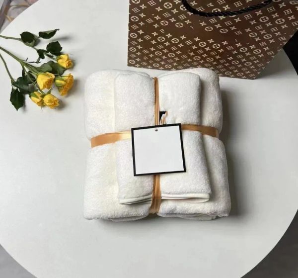 Asciugamano semplice faccia da bagno set 2 pezzi set di asciugamani veet coral