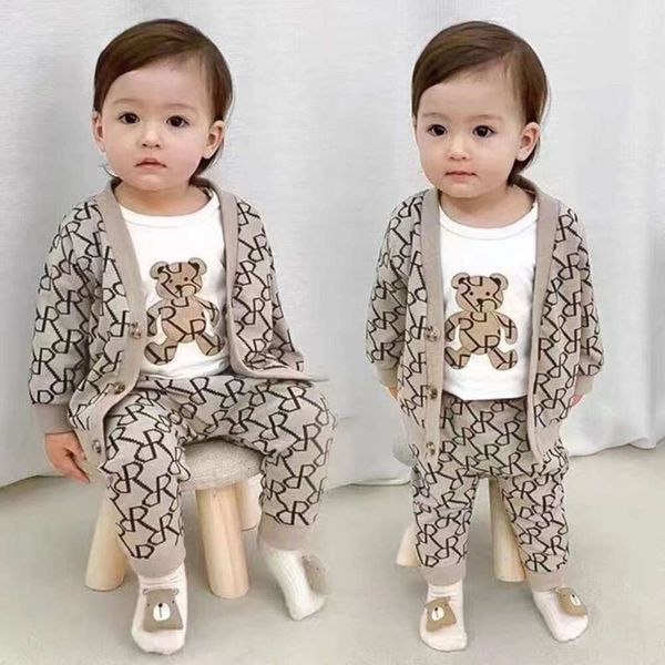 2024 Frühling Herbst Baby Boys Girls Kleidung Neues Desginer Round Neck Cartoon T-Shirt Tops+Sporthosen 2pcs Set für Kleinkind 1-4T L2405