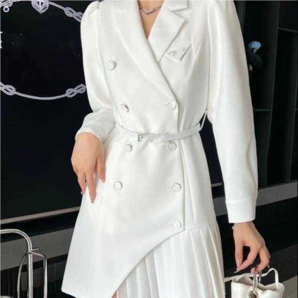 Frauenanzüge Blazer Designer Siamese Rock Frauen Modekleidung Marke Ladys Casual Elegant Compoptable Stoff weich gesund und weastem Anzug EMJ8