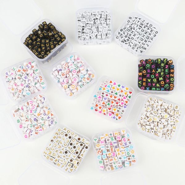 100pcs/Boxbrief Alphabet Acrylperlen runden Würfel -Abstandshalter loser Schmuck Kits für Kinder Mädchen Armband Halskette DIY Kits