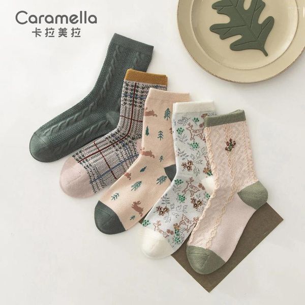 Frauen Socken 5pairs/Los modisches niedliches Cartoon Baumwolle Japanisch Koreanische Weihnachtsfest Kawaii Bär Seemann Harajuku Slouch