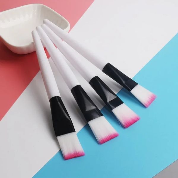 2pc Professionelle Maskenpinsel weiche Nylon Make -up Pinsel Weiß oder rosa Kunststoffgriff Kosmetische Make -up -Werkzeuge bequem und sauber