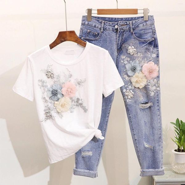 Calças de duas peças femininas 2 set mulheres Flor Bordado Roupas 2024 Camiseta de verão e jeans rasgado estilo coreano