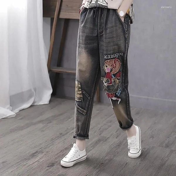 Jeans femminile 2024spring autunno femmina denim harem pantaloni retrò femminili da retro-ricamo da cowboy fumetti girls nove punti