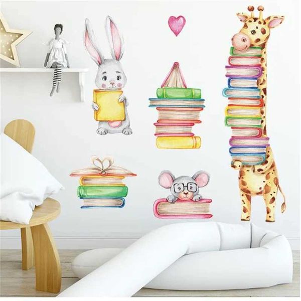 Wanddekoration Giraffe Kaninchen mit Buch Wandkleber Kindergarten Kinderkinder Lesesaal Dekoration Student Library Abziehraum Klassenzimmer Wandbildplakate D240528