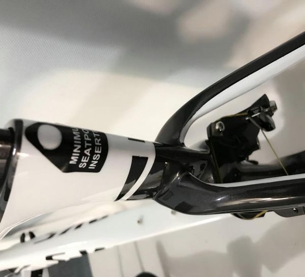 2019 Style Carbon Racing Road Bike Bicycle Frame Pintura personalizada DI2 Disponível BB386 XDB disponível 495254568953908