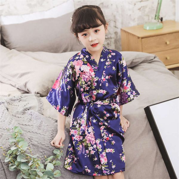 Mädchen Kimono Yukata japanischer traditioneller Stil Seidenblumen Pamas Bademantel Kinder Sommer Asian Freizeit Nachthemd L2405