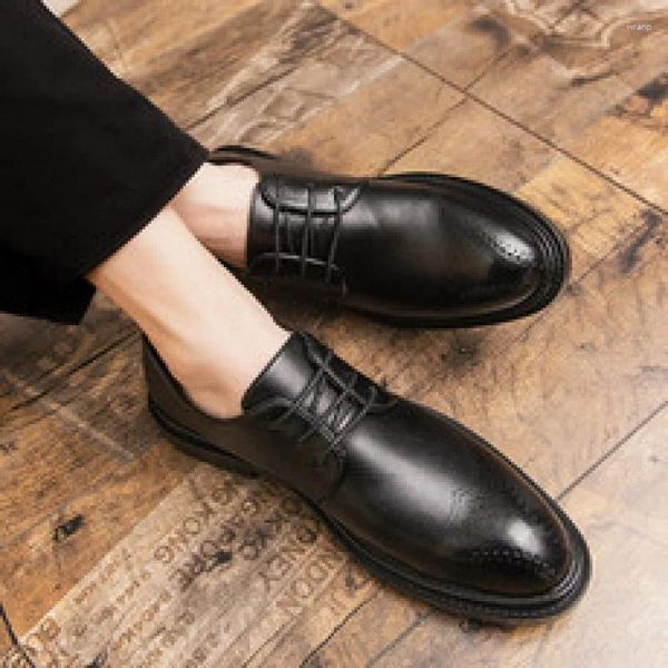 Kleidschuhe Leder Herren Business Casual Höhe zunehmende Einlegesohle Weiche Unterseite Jugend Britischer Stil Spitze Zehe Bre