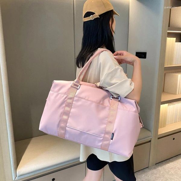 Borse da sera 2024 Moda Ragazze Donne Viaggi Tracolla sportiva Tracolla portatile Palestra Borsa a tracolla multifunzione Grandi tasche