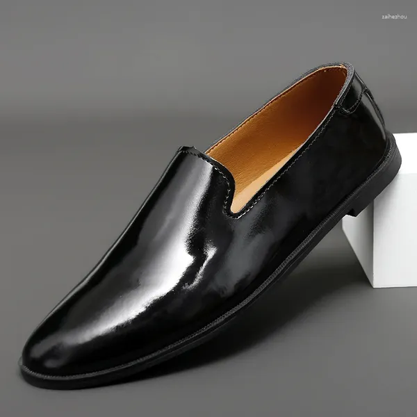 Sapatos casuais masculinos mocassins primavera 2024 moda barco calçado homem marca mocassins de couro brilhante confortável unidade masculina