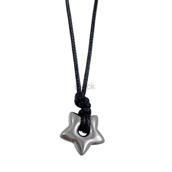 Anhänger Halsketten M2EA Gothic Hollow Star Anhänger Halskette Vintage Leder Seil Modeschmuck für Frauen Männer Pentagramme Charm Choker Geschenk 240330