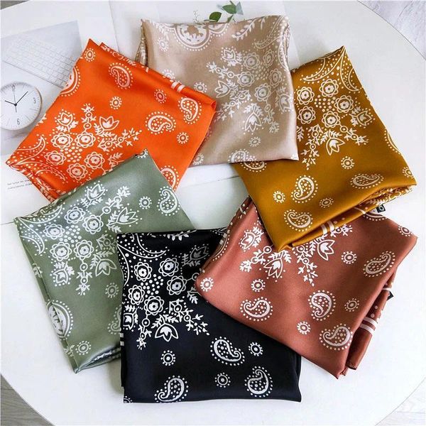 Schals 70 70 cm Druck Quadratisch Damen Halstuch Bandanas Schal Halswickel Dekoration Halstuch Kopftuch Stirnband Haarschmuck