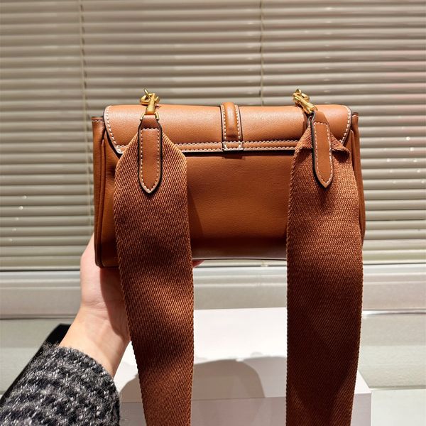 10a lüks omuz tasarımcıları çanta cüzdan moda genç çantalar tasarımcı kadın küçük tasarımcı çantaları için alışveriş yapıyorum el çantası yüksek kaliteli crossbody çanta Borse erkek çantası