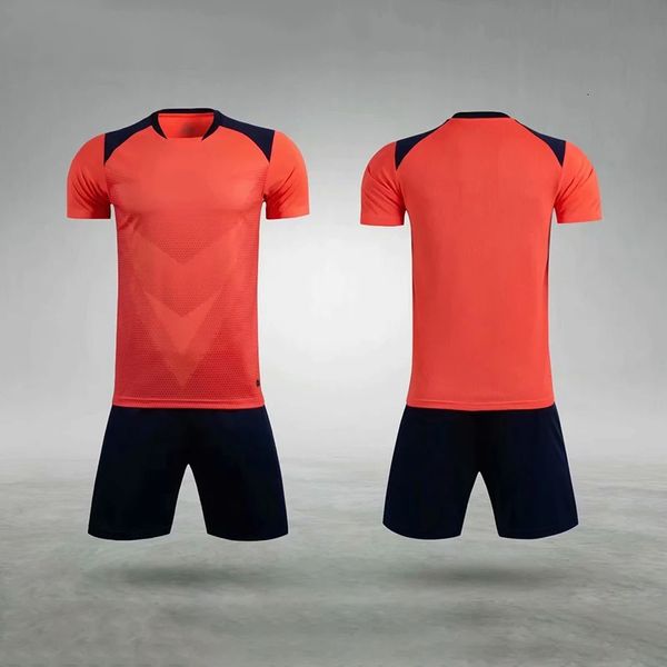 Maglia da calcio per uomo rosso adulto Maglia da calcio Uniforme da uomo Uniforme da calcio Imposta Uniforme sportiva personalizzata Maglie da calcio 240315