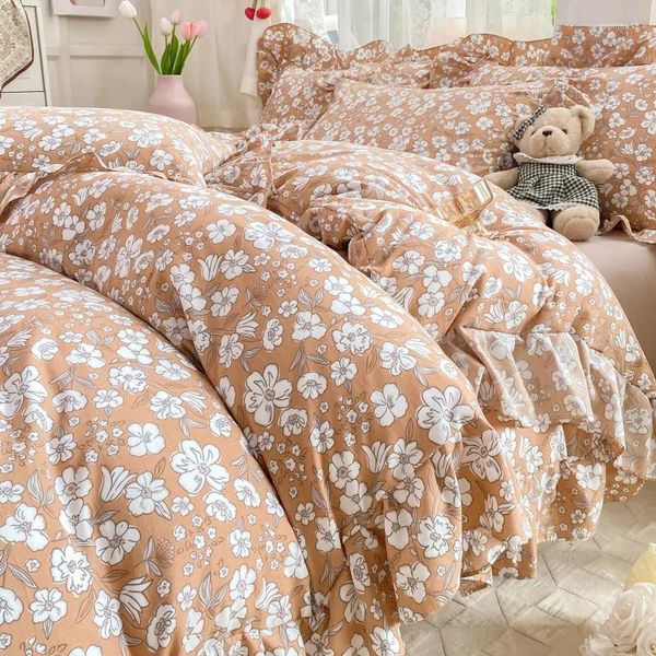 Set di biancheria da letto Set per la casa spazzolato con stampa floreale Semplice e fresco Copripiumino singolo doppio confortevole Copripiumino con federe