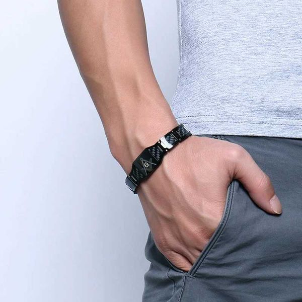 Kette Freimaurerei Schwarz Magnetisches Armband Herren Edelstahl Armband ID Armband Carbon Fiber Magnetische Gesundheit Energie Armband Q240401