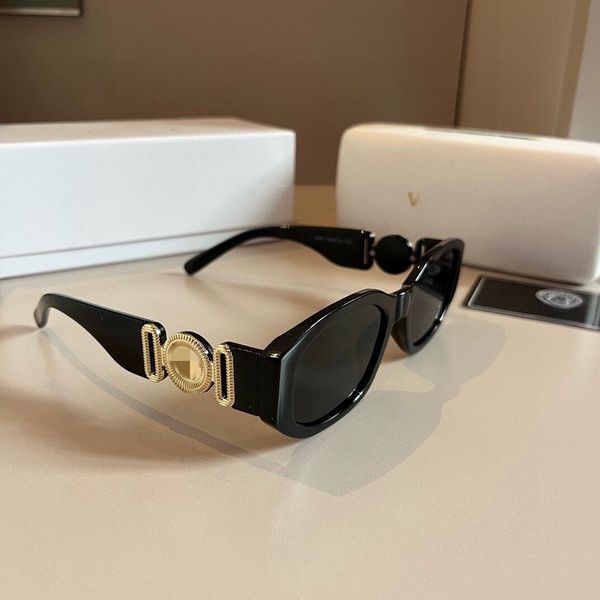 Moda Designer Sunglass Simples Óculos de Sol para Mulheres Homens Clássico Marca Sun Glass com Carta Goggle Opção de Cor Óculos com logotipo