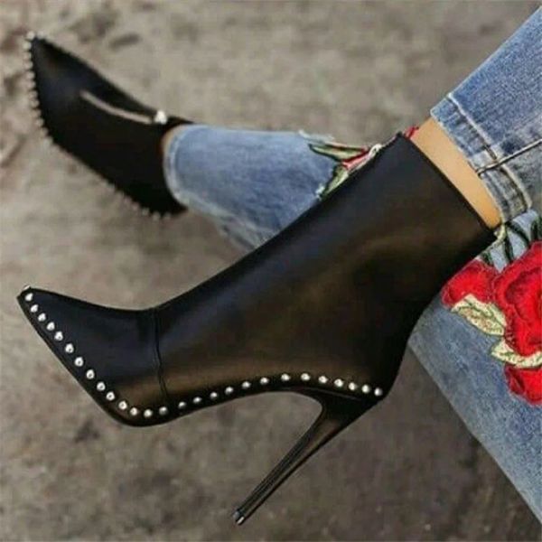 Stiefel High Heels Punk -Nietstiefel für Frauen Herbst pointy toe modische weibliche Front Reißverschluss Schwarz weiße Lederschuhe Chelsea Knöchelstiefel