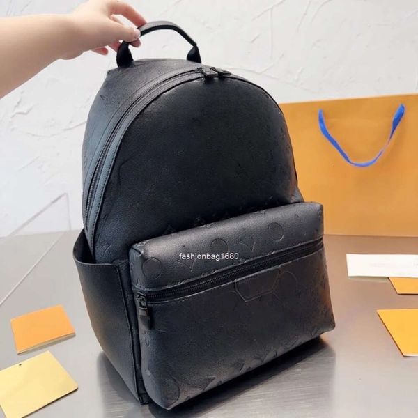 Borsa di design stile zaino Borsa da viaggio classica per zaino da esterno Borsa da vacanza multifunzionale in pelle di grande capacità alla moda da donna in stile limitato Alta qualità