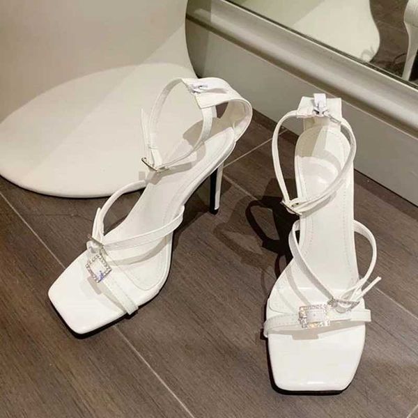 Sapatos de vestido prata sandálias brancas para mulheres verão 2024 moda quadrado aberto dedo do pé zip tampa salto senhoras festa de casamento sapatos de baile stiletto h240401x5r6