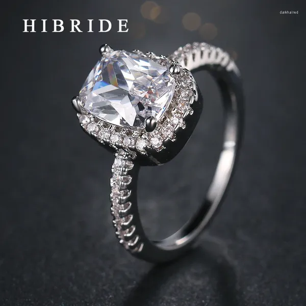 Anéis de cluster Hibride Mulheres Casamento Cocktail Ring Top Quality Cubic Zircon Branco Cor de Ouro Preço de atacado para presentes de menina QSP0010-130