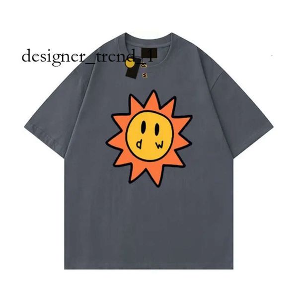 Drew Camiseta Homens Designer Camisa Smiley Sun Jogando Cartas Tee Impressão Gráfica Camiseta Tendência de Verão Manga Curta Camisas Casuais High Street Drew Camiseta 9565