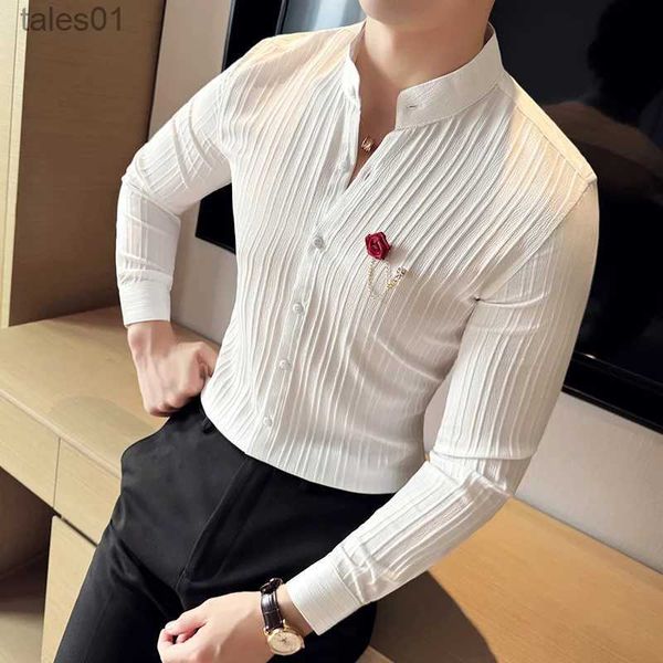 Homens Plus Tees Polos Camisas de Qualidade Para Homens Coreano Roupas de Luxo Stand Collar Slim Fit Manga Longa Mens Camisa Social Vestido Com Broche Floral 4XL YQ240401