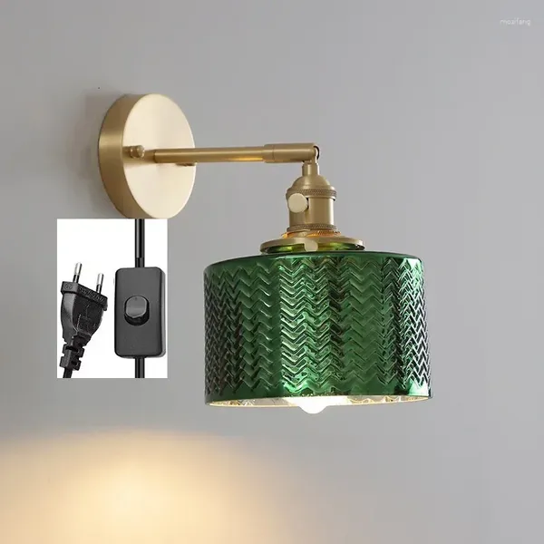 Lampada da parete in vetro verde LED a sospensione in rame per camera da letto, specchio da bagno, moderno nordico