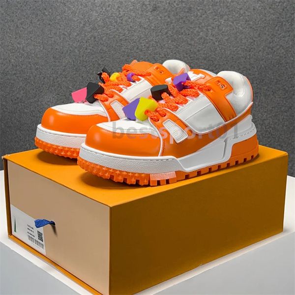 2024 Новая дизайнерская повседневная обувь Мужские кроссовки Maxi Sneaker Разноцветные струйные кроссовки на толстой подошве с приподнятой тренировочной обувью Джинсовый узор Резиновая парусиновая кожа B2