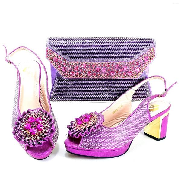 Sapatos de vestido Doershow vêm combinando mulheres sapato e bolsa conjunto decorado roxo nigeriano Itália HRT1-14