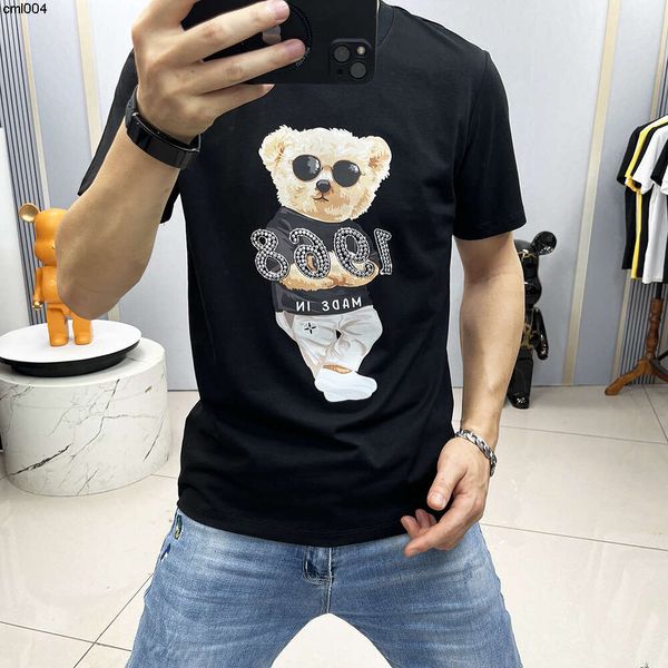 T-shirt a maniche corte Uomo leggero di lusso Marchio di moda Cartoon Little Bear Hot Diamond Seta Cotone Casual {category}