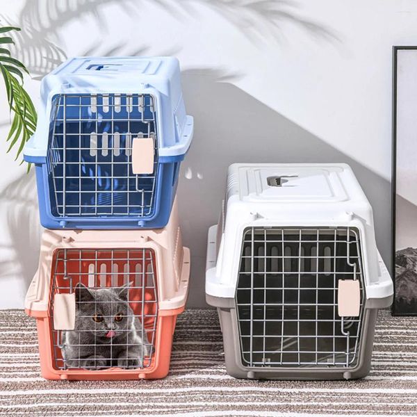 Trasportini per gatti Air Box Fence Pet Car Gabbia per cani Forniture di plastica medie portatili all'ingrosso