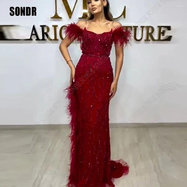 Vestidos de festa sondr sexy brilhante vermelho saudita árabe baile fora do ombro lantejoulas pena formal noite lantejoulas vestidos