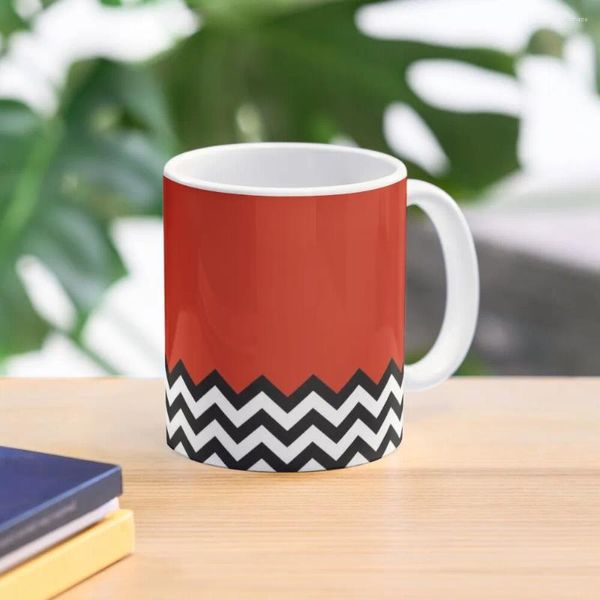 Tazze Tazza in ceramica ispirata alla tazza da caffè con grafica Black Lodge (Twin Peaks).