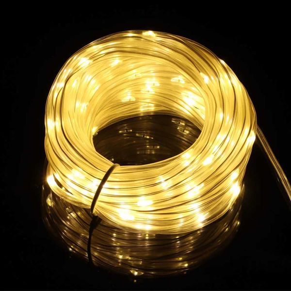 Cordas de LED 10M100LED Light String Festival Lâmpada Garland PVC Mangueira À Prova D 'Água Controle Remoto Ao Ar Livre Interior Quatro Cores Decorativo YQ240401